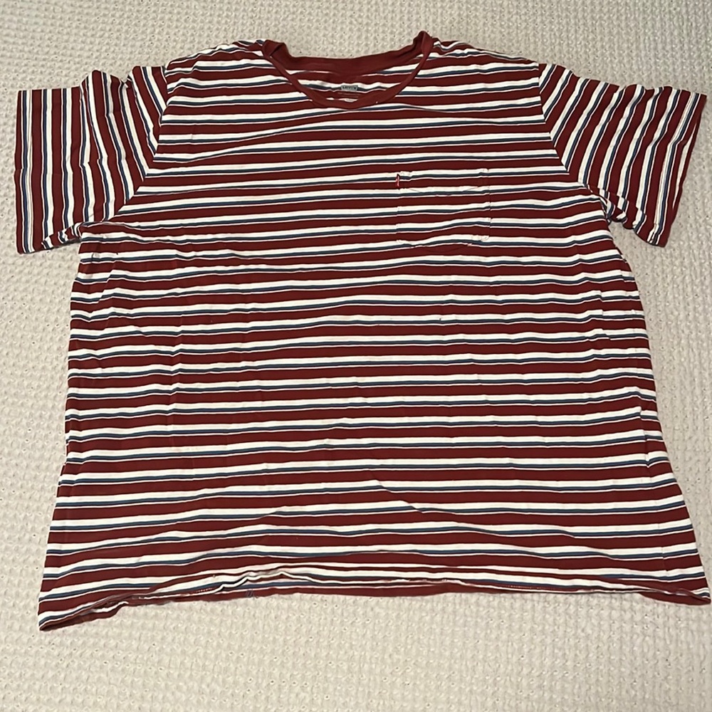 Striped Levi’s T-Shirt